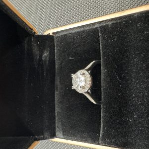 天然ダイヤモンド1.01ct Au750（つららのなみだ）